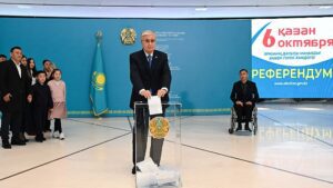 Kazakh_president_referendum_730_85781