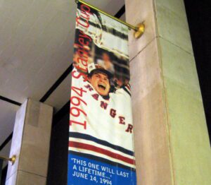 Mike-Richter-NHL-stanley-cup-1994